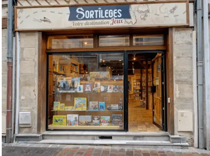 Devanture de la boutique de jeux Sortilèges à Tours